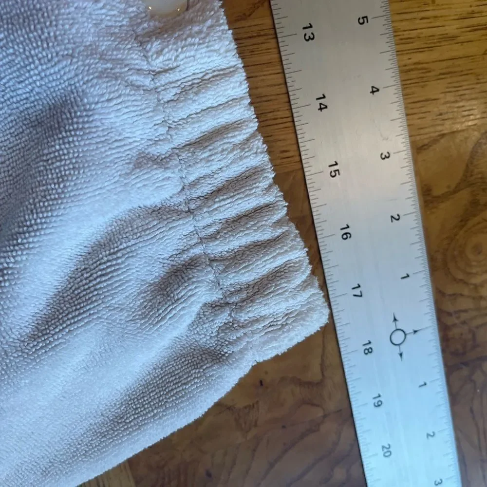 Hammacher Schlemmer Men’s Shower Towel waist wrap!